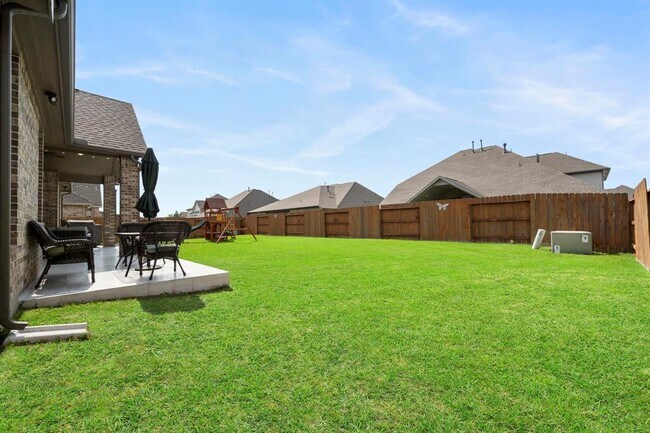 Building Photo - 20222 Liberty Run Dr