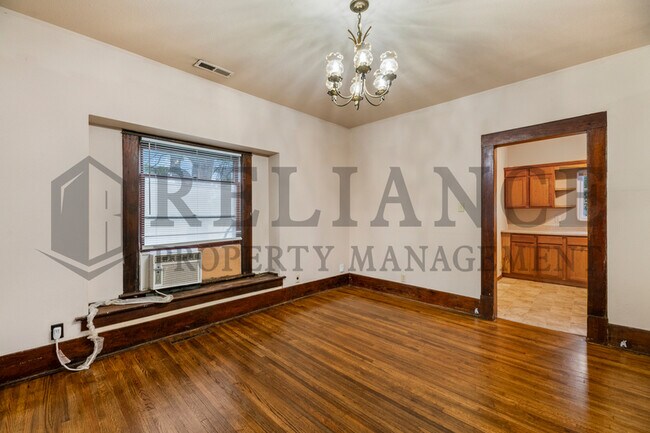Building Photo - 1405 S Ida St
