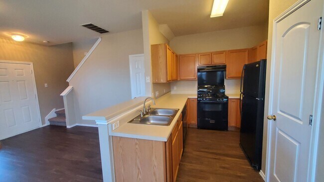 Building Photo - 14001 Cambourne Dr