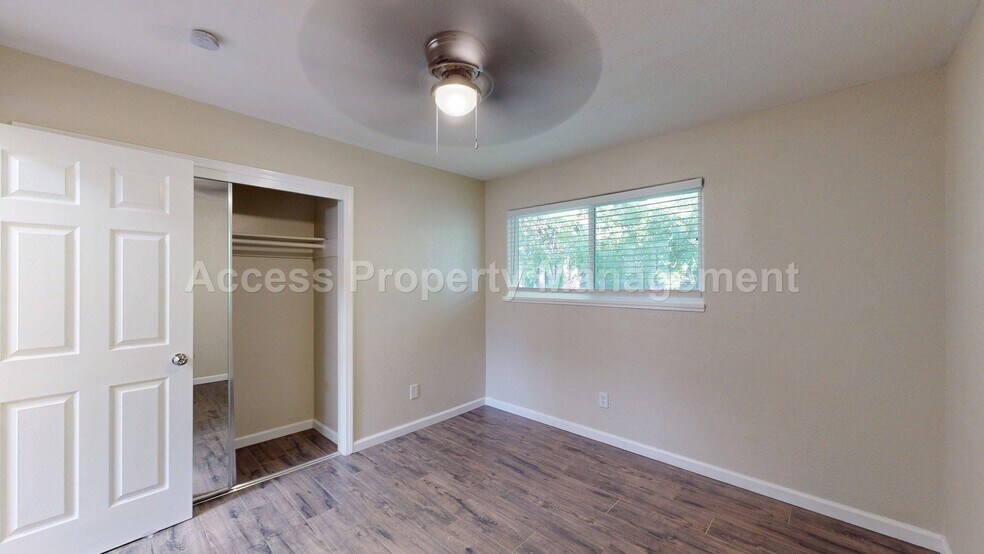 Building Photo - 1601 Carver Rd