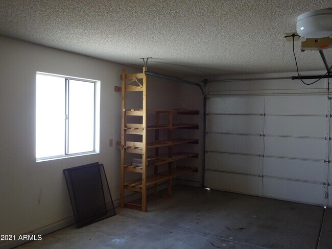 Building Photo - 13722 W Gable Hill Dr