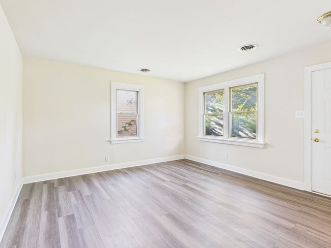 Building Photo - 1108 Goddin St