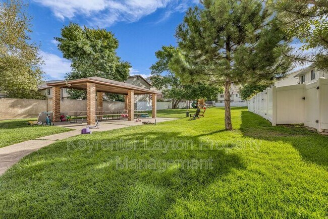 Building Photo - 105 E 820 S