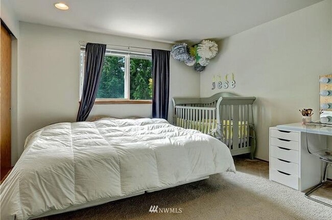 Building Photo - 5175