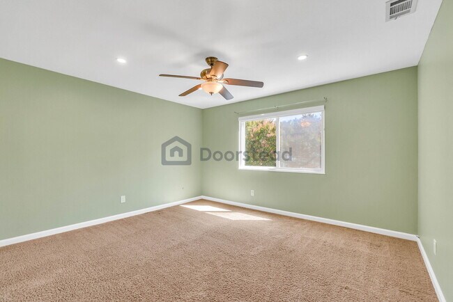 Building Photo - 30 Pony Ct