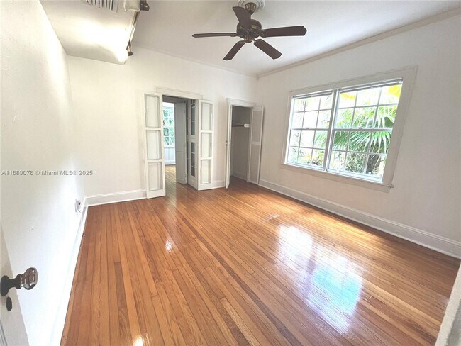 Building Photo - 713 Tibidabo Ave