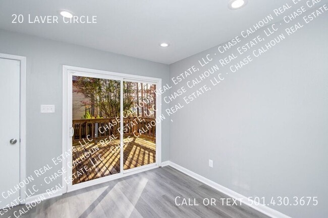 Building Photo - 20 Laver Cir
