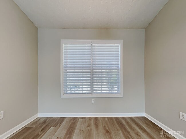 Building Photo - 563 Fielding Ct