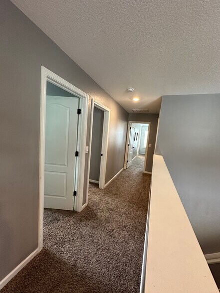Building Photo - 150 Logrono Ct
