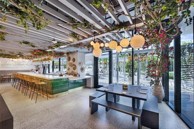 Building Photo - 500 Alton Rd