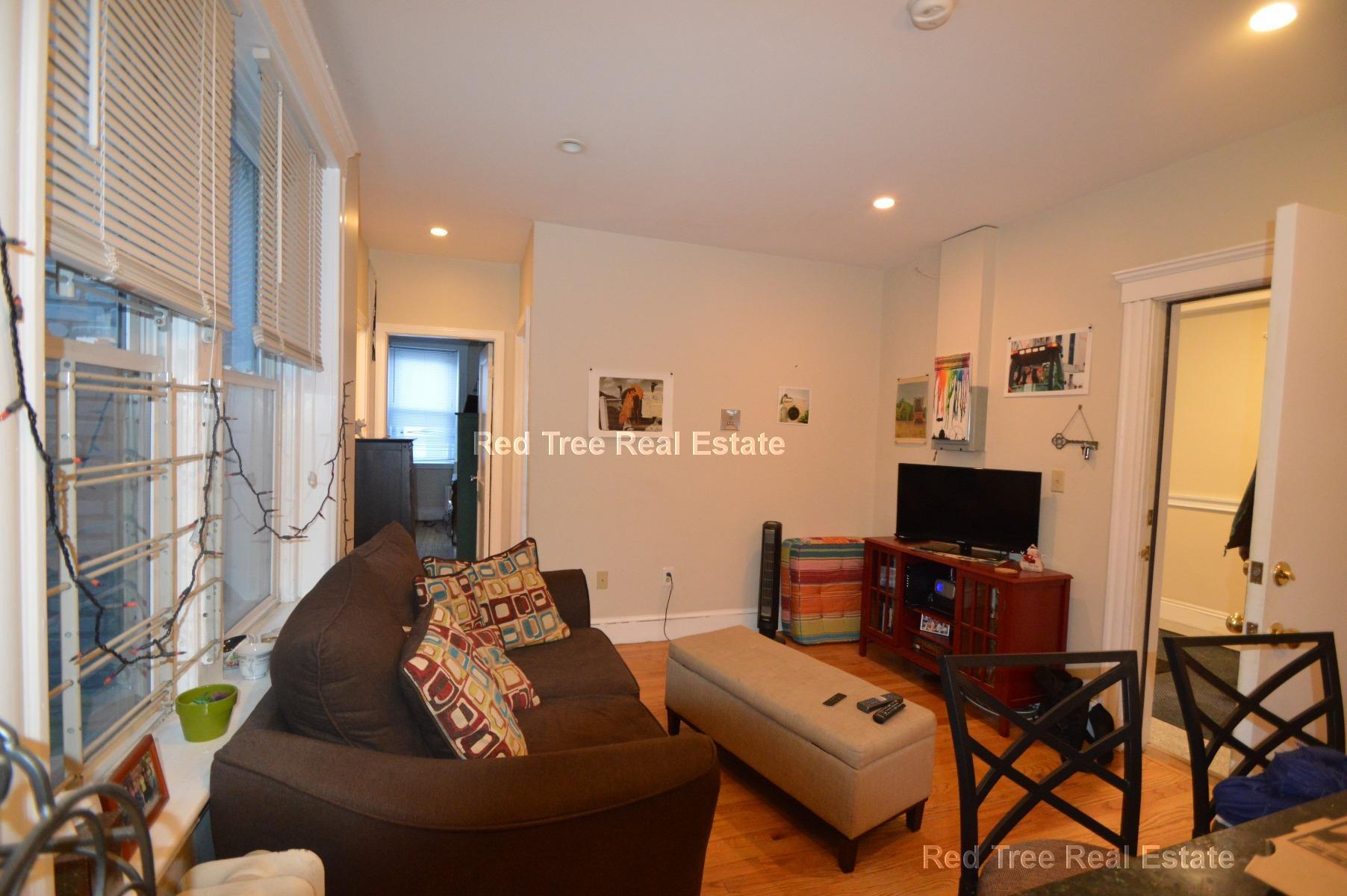 Building Photo - 110 Brainerd Rd