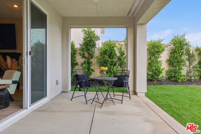Building Photo - 18114 Outlook Wy