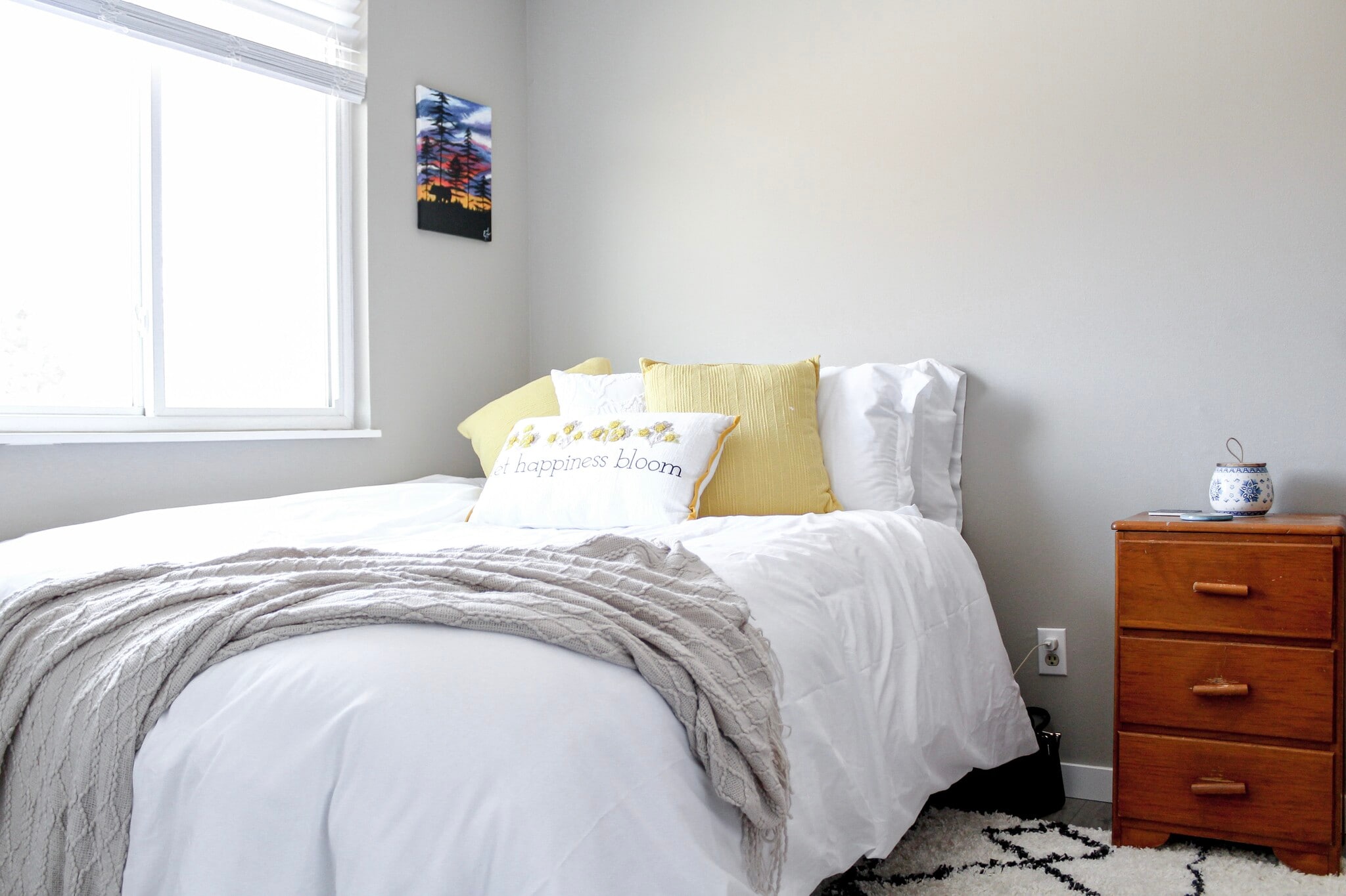 Building Photo - 1987 Palm Dr