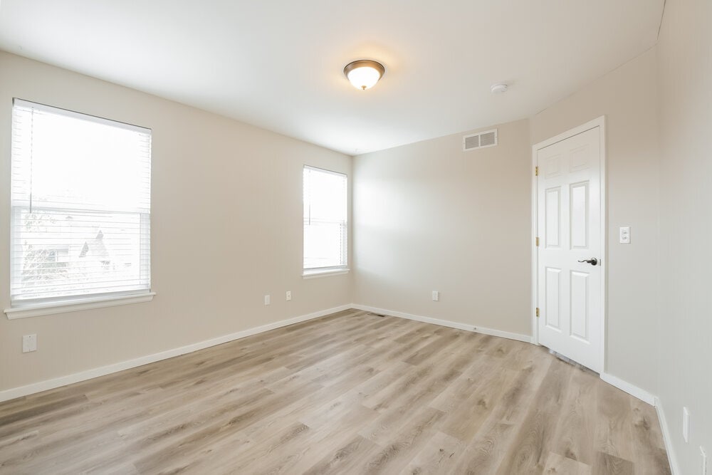 Building Photo - 10435 W 82nd Pl