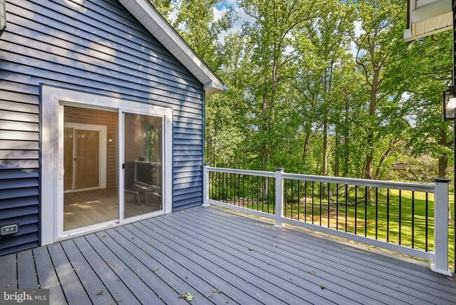 Building Photo - 4315 Pinetree Rd