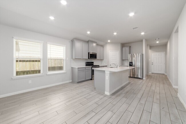 Building Photo - 906 Pismo Ln
