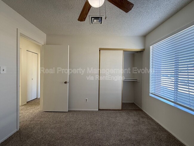 Building Photo - 6437 W Sierra St