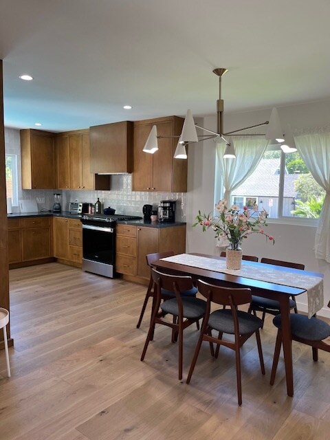 Building Photo - 5304 Baza Ave
