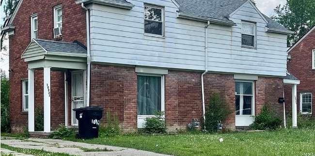 Building Photo - 10925 Nottingham Rd