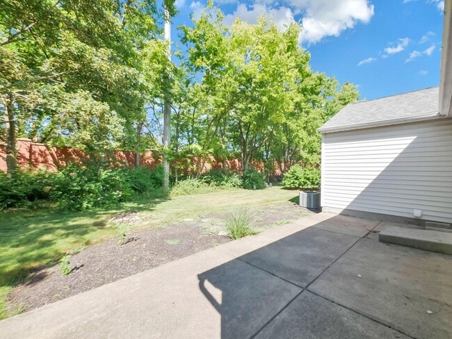 Building Photo - 5715 Longford Dr
