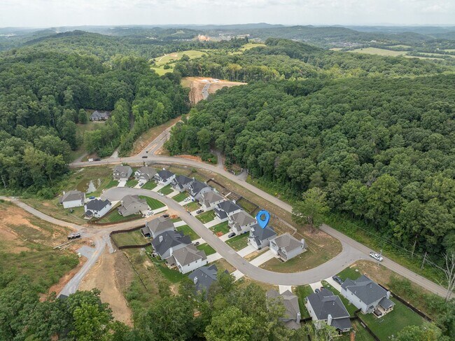 Building Photo - West Knoxville 37932 - 4 bedroom, 2.5 Bath home - Contact Sharon Arnwine (865) 313-7215