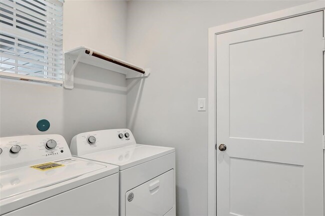 Building Photo - 16899 Pandora Wy