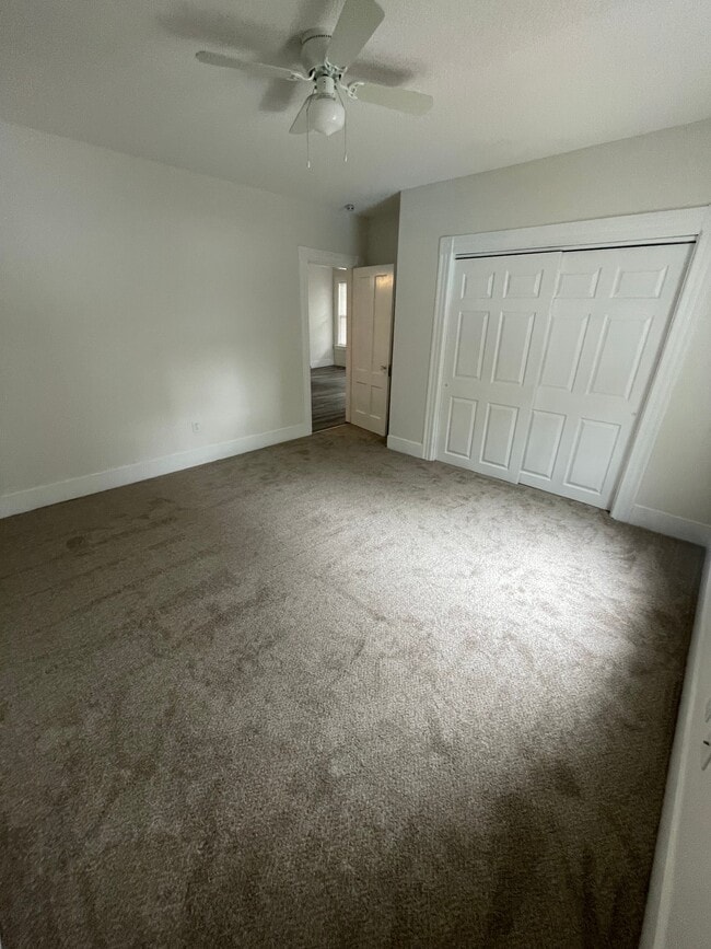 Building Photo - 176 Hall St