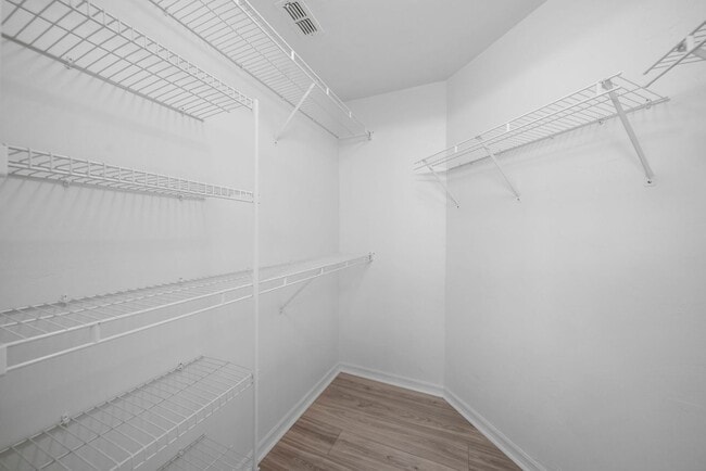 Building Photo - Annual Rental in Briarwood - 3 Bed 2 Bath Condo