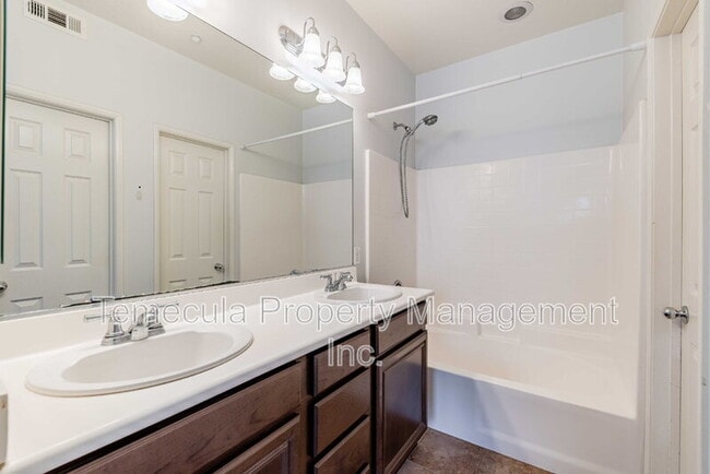 Building Photo - 31170 Sunflower Way