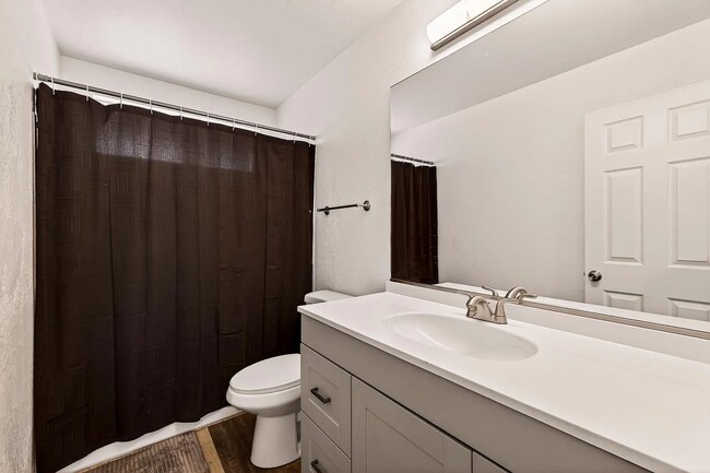 Building Photo - 615 Rancheria Dr
