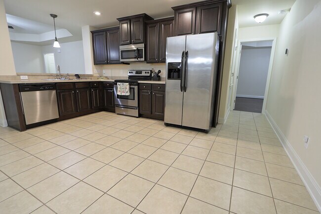 Building Photo - 349 Dovington Dr