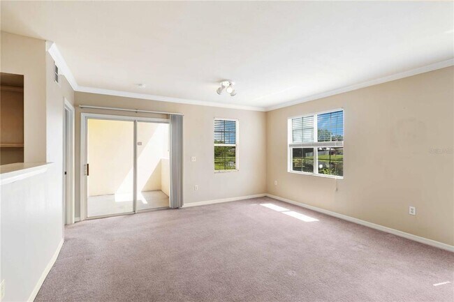 Building Photo - 1040 Villagio Cir
