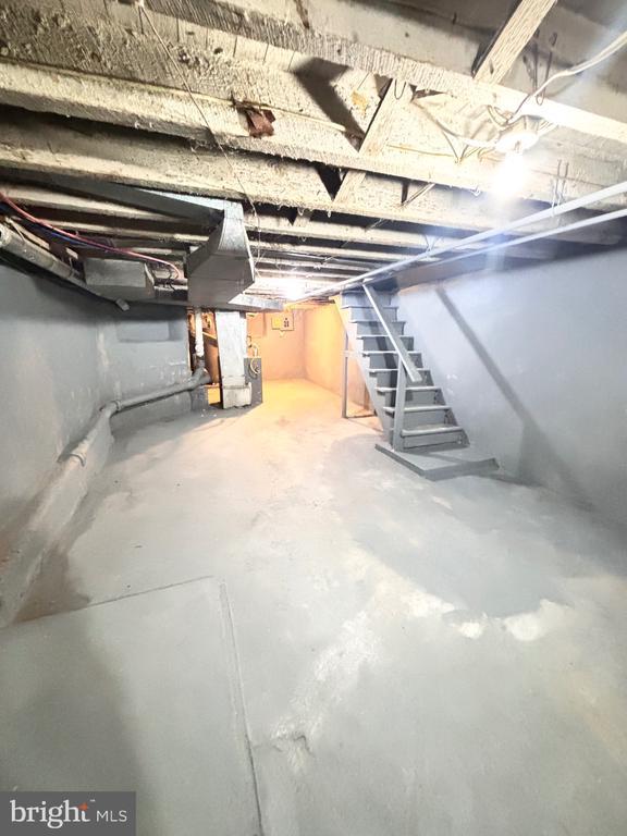 Building Photo - 5715 Belmar St