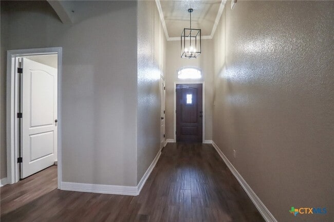 Building Photo - 8107 Preston Hollow Dr