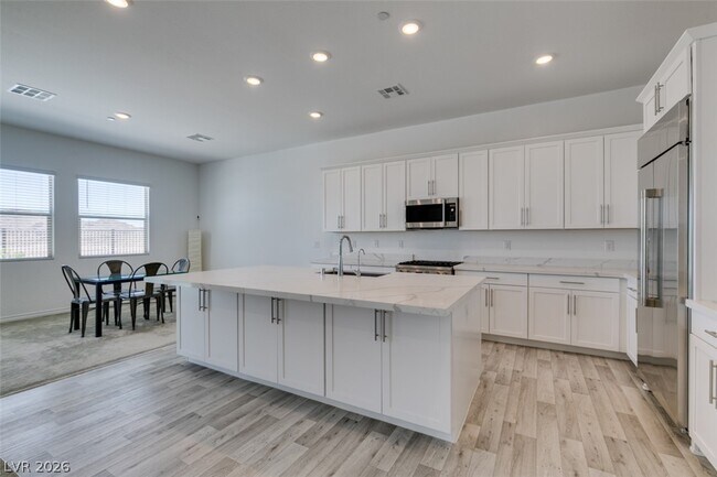 Building Photo - 988 Edinburgh Flds Ct