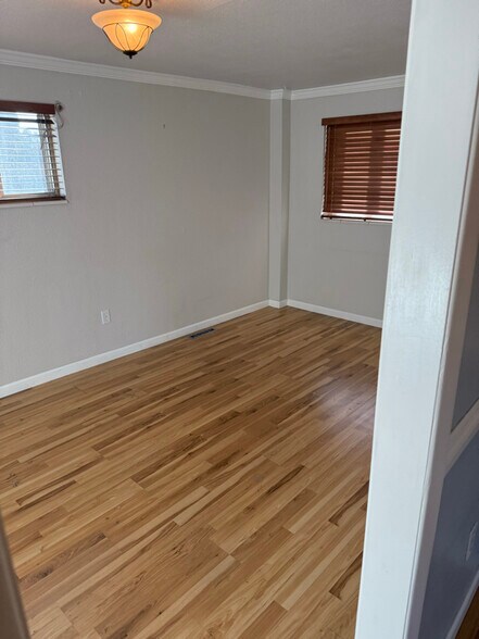 Building Photo - 6204 S Prince St