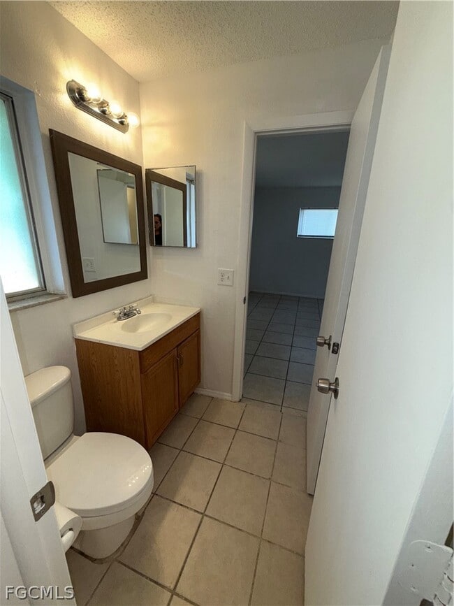 Building Photo - 20150 Ventura Ave