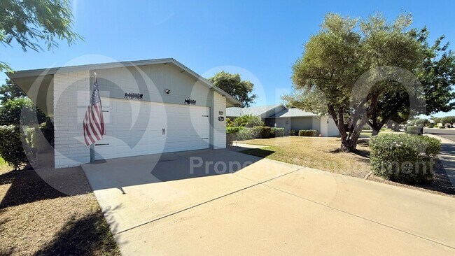 Building Photo - 12527 W Prospect Dr