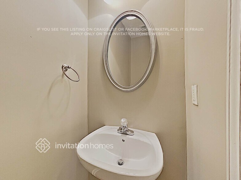 Building Photo - 1632 Coleville Oak Ln