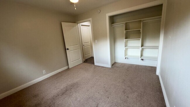 Building Photo - 410 N 250 W