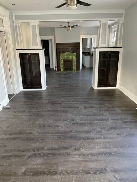 Building Photo - 1500 Dormont Ave