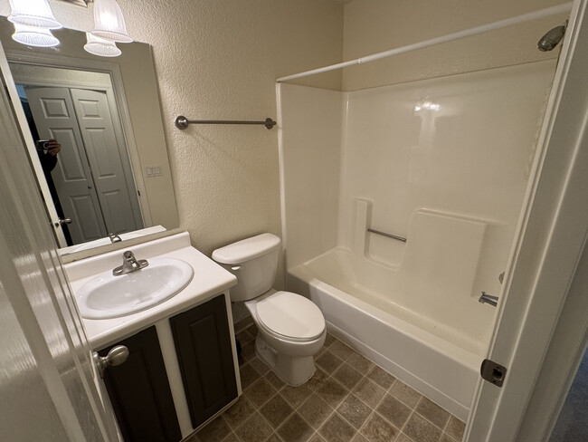 Main Bathroom - 9480 SW 146th Ter