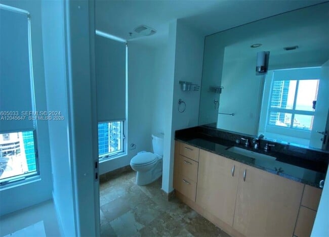 Building Photo - 300 S Biscayne Blvd