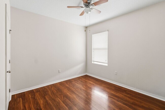 Building Photo - 2318 Sequoia Way