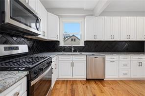 Building Photo - 148 Evergreen St