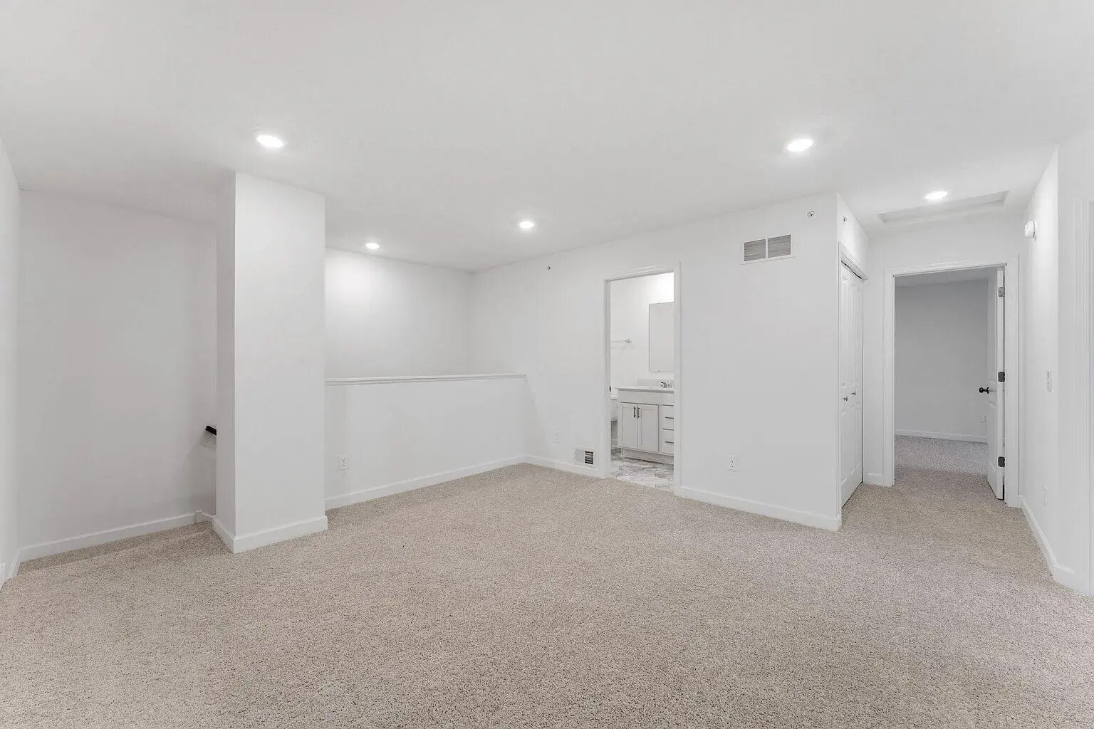 Building Photo - 5297 Long Pointe Pass