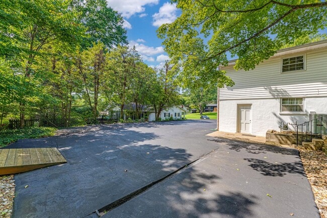 Building Photo - 9528 Gulf Park Dr