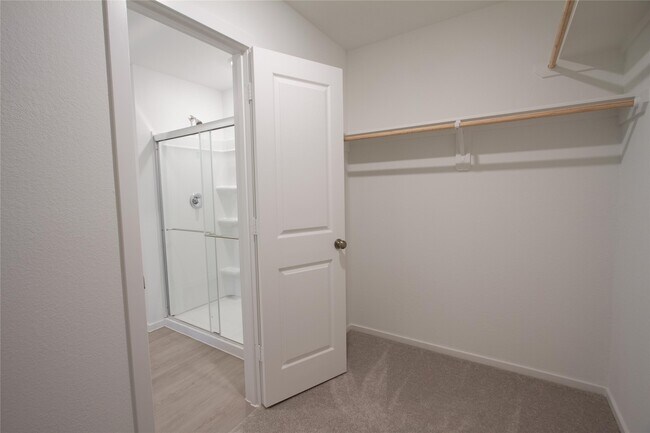 Building Photo - 1551 Sunset Ridge Dr