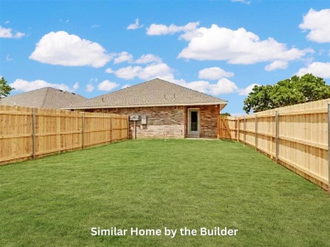 Building Photo - 1705 SW Washington Ave