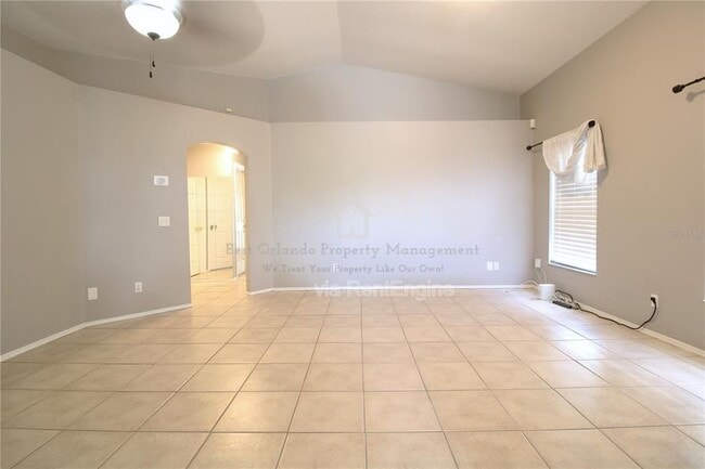 Building Photo - 464 Briar Bay Cir